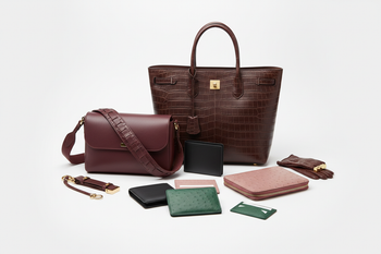 Leather / Cuir