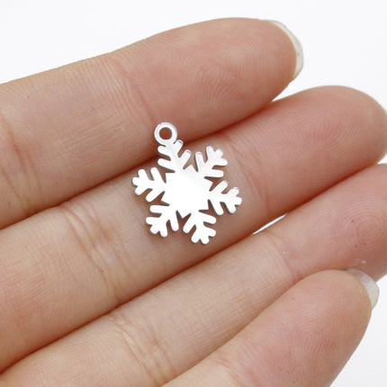 Cross-border mirror smooth titanium steel 15.5*12mm snowflake pendant pendant DIY Christmas snowflake necklace accessories