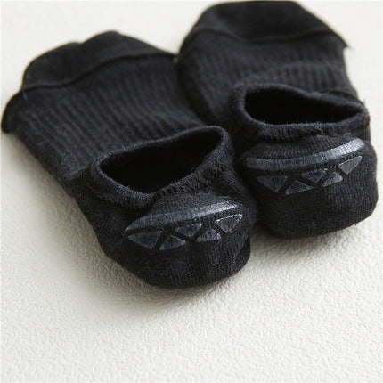 5 pairs of socks men's spring and summer solid color invisible boat Socks silicone non-slip cotton drawable all-match men's socks