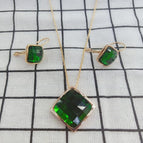 Champagne Gold: Green Crystal