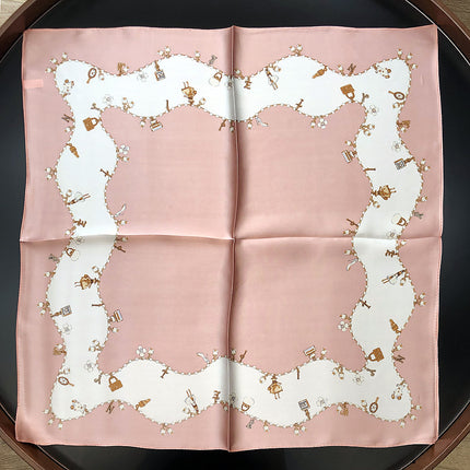 The new Korean version of INS53cm new silk satin chain ornaments ladies imitation silk small square scarf scarf scarf scarf wholesale