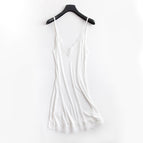 White / M
