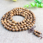 About 108 beads with a diameter of about 8mm