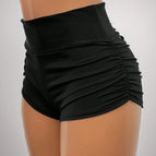 Black / M