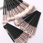 Multicolor_1 / 18 Makeup Brushes