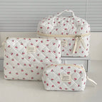 Rouge / Trousse de maquillage