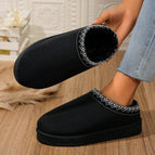 Black and White_1 / EUR43