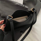 Black / One Size Fits All
