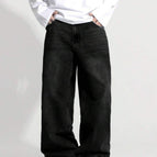 Black / M