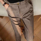 Brown / M