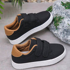 Black / EUR32