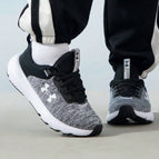 Dark Grey / US8.5