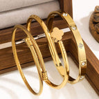 Or 11 / bracelet fleur