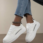 White and Black / EUR42