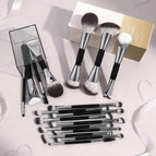 Multicolor / 18pcs (17 Makeup Brushes + 1 Storage Box)