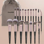 Multicolor / 18-piece Makeup Brush Set + Velvet Bag