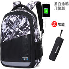 Black and white graffiti (send pen bag)