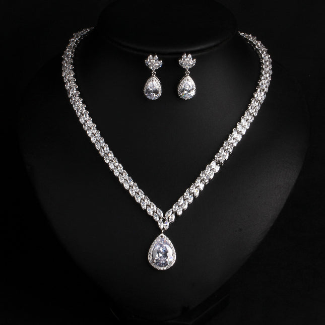 European and American dinner style necklace all copper clip zircon necklace earrings suit super flash can not drop drill