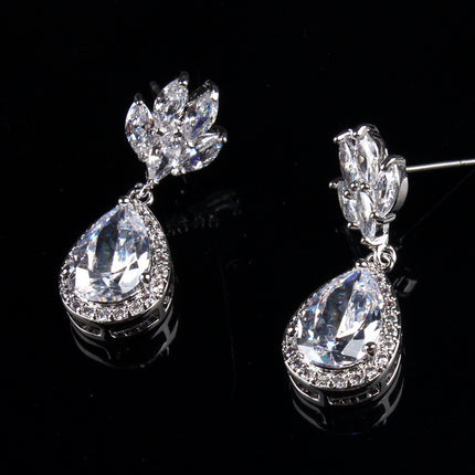 European and American dinner style necklace all copper clip zircon necklace earrings suit super flash can not drop drill