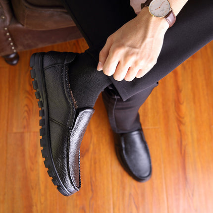 2025 Winter Casual Men's Shoes fleece-lined Leather Business Shoes Slip-in Warm Leather Shoes Wenzhou Shoes 8823