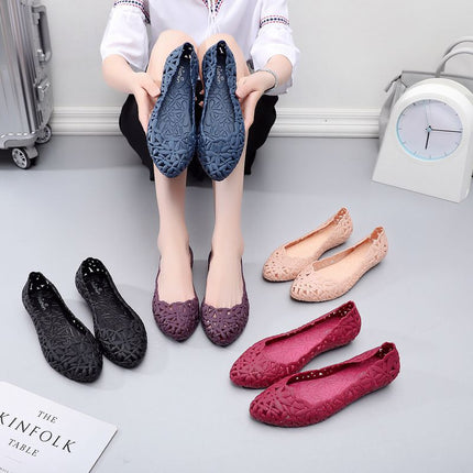 2025 Summer Hollow Pointed Jelly Shoes Floral Breathable Shallow Flat Sandals Beach Shoes Bird's Nest Clogs for Women