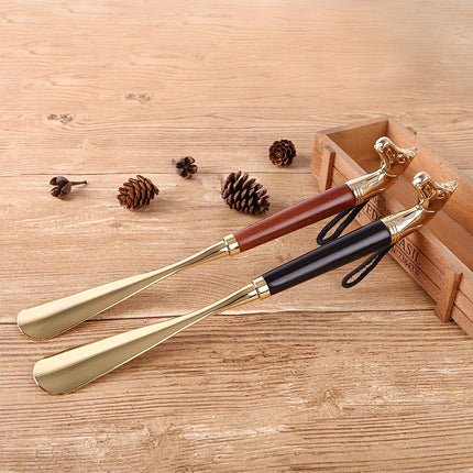 Factory direct metal alloy lion head horse head twelve zodiac shoehorn solid wood super long shoehorn in stock wholesale