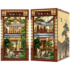 Serene Courtyard / China Mainland