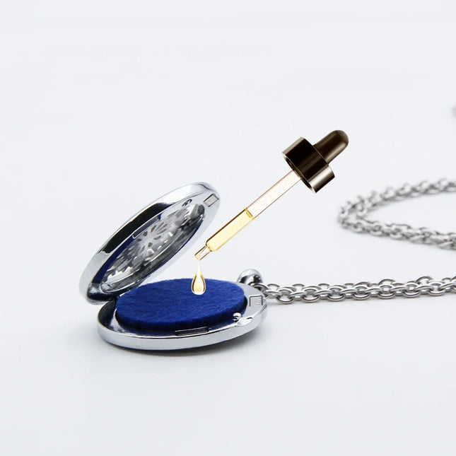 High Quality Patterns Tree of Life Aromatherapy Diffuser Pendant Perfume Locket Women Essential Oil Necklace Jewelry Wholesale