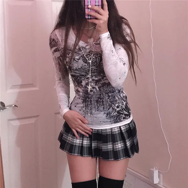 Rhinestone Graphic Print T-shirt Retro Harajuku Fairycore Grunge Slim Fit Pullover Tees Y2K Aesthetic Vintage Gothic Tops for Women