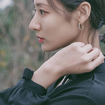 925 Sterling Silver Simple Ear Bone Hoop Earrings For Women Small Hoop Earrings Ear Bone Buckle Round Circle Earrings Hoops Gift