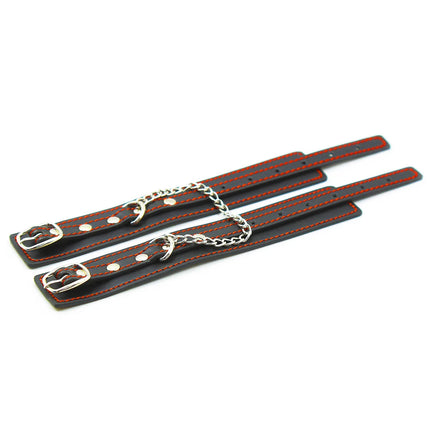 2020 New Erotic Adjustable Leather Handcuffs Bdsm With Metal Chain Bondage Handcuff Wrist Cuffs Strap For Slave Role Play Flirt