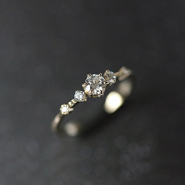 Huitan Delicate Thin Rings for Women Silver Color/Gold Color Shiny CZ Fancy Wedding Eternity Rings Fashion Accessories Jewelry