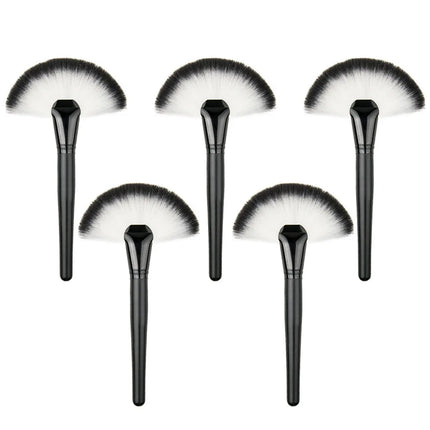 1PCS Soft Makeup Large Fan Brush Foundation Blush Blusher Powder Highlighter Brush Powder brushes Cosmetic Brushes Maquiagem