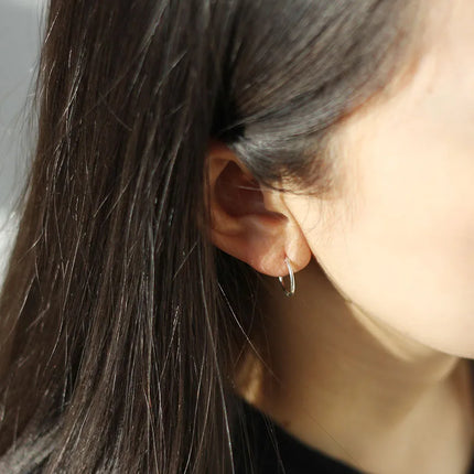 1 pair 2mm Thin Circle Silver color Small Hoops Earring Stainless Steel Anti-allergic Ear Bone Buckle Earring Gothic Ear Jewelry