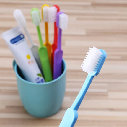 Hard Bristle Whitening Toothbrush / Brosse Soies Dures