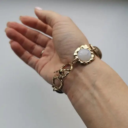 2025 New Indian Ethnic Vintage Bracelet Women Fashion Boho Statement Charm Metal Hollow Links Resin Stone Bracelets Jewelry