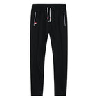 Black / M