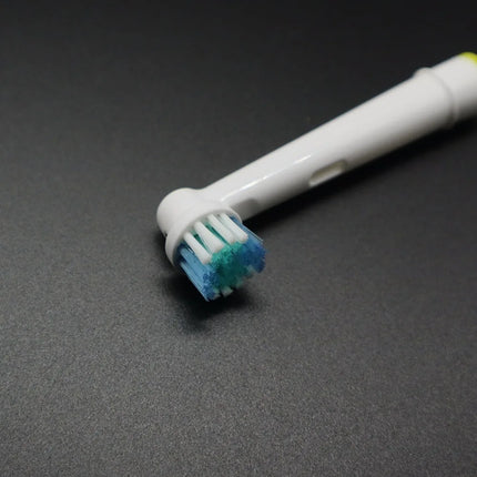 Oral-B Pro Health Brush Heads / Têtes Oral-B Pro