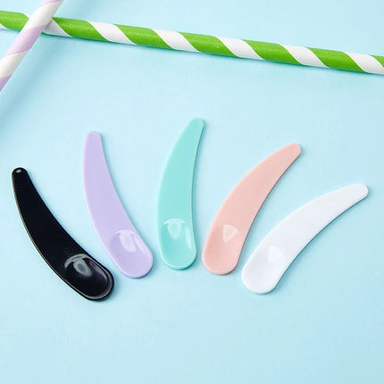 1000pcs/lot Mini Cosmetic Spatula Disposable Curved Scoop Makeup Mask Cream Spoon Eye Cream Stick Make Up Face Beauty Tool Kits
