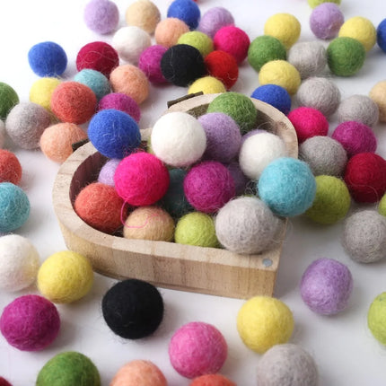20pc 20mm Christmas Wool Felt Ball Wool Pom Poms Safe And Soothe Gumball Beads DIY Craft Round Wool Felt Balls Make Ring Rattle