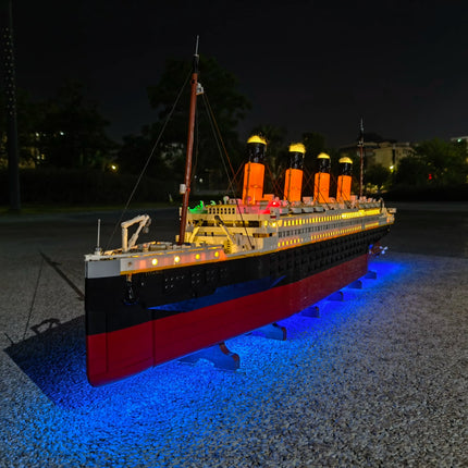 NEW IN STOCK Remote Control LED Light Set For Titanic Ship Compatible With LEGO 10294 Set Building Blocks Bricks Toys Gifts
