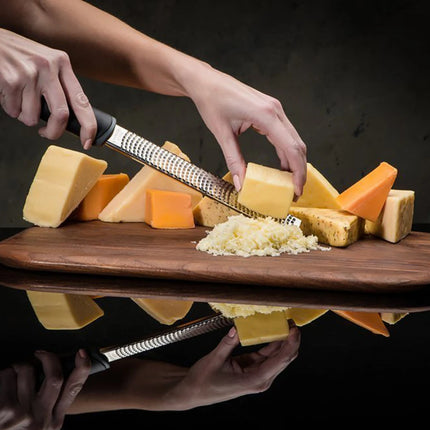 Stainless Steel Cheese Grater Citrus Lemon Zester Peeler Cheese Lemon Fruit Chocolate Grater With Non-Slip Handle Kitchen Gadget
