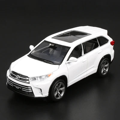 1:32 Toyota Highlander SUV Alloy Car Model Diecasts & Toy Metal Off-road Vehicles Car Model High Simulation Collection Kids Gift