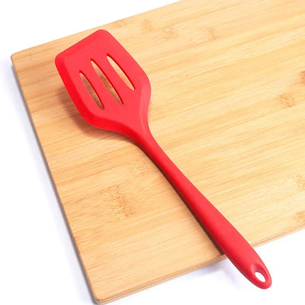 1pcs Silicone Kitchen Utensils Non-stick Kitchenware Cooking Tools BBQ Spoon Spatula Ladle Egg Beaters Tools bar Accessories
