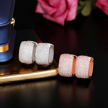Super Flash Women's Full Diamond Earrings European and American Fashion Simple Personality Earrings Cold Style All-match Square Ear Buckle e8451