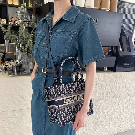 Famous craftsman for D Otote bag with embroidery presbyopia canvas bag shoulder strap tote bag transformation crossbody strap single buy
