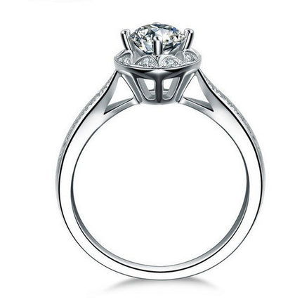 Japanese and Korean style fashion heart-shaped love zircon ladies engagement popular ring ring does not fade niche r869