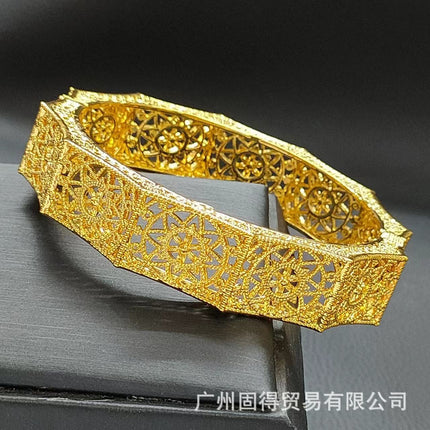 24K Gold Dubai Stereo Carved Buckle Bracelet Non-Fading Women's Middle East Dubai Jewelry Vietnamese Sand Gold Bracelet