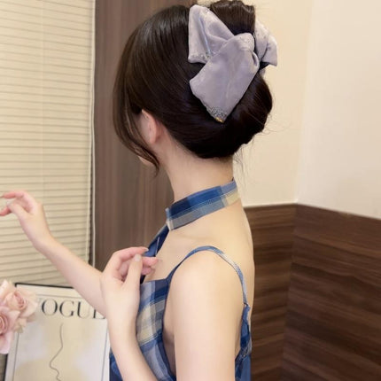 New College Style Triangle Clip with Contrasting Polka Dots and High-End Shark Clip for Hairpin Head Accessories on the Back of the Head