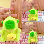 Bead chain style / Green hand holding chick